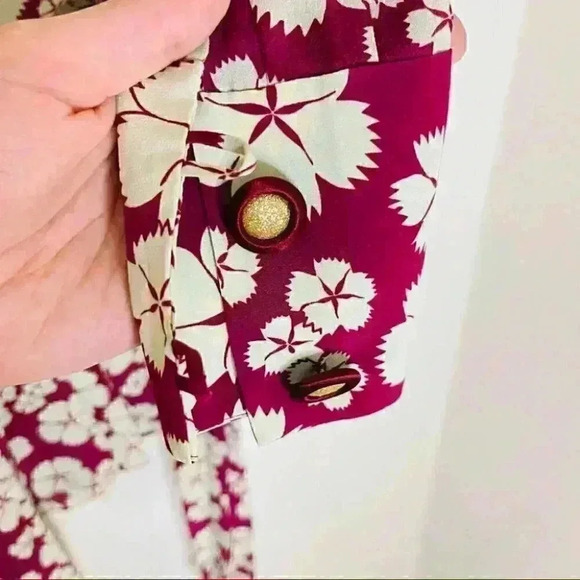 NWT Alexis Paloma Tie Neck Blouse in Red Floral Silk Print - Picture 7 of 7